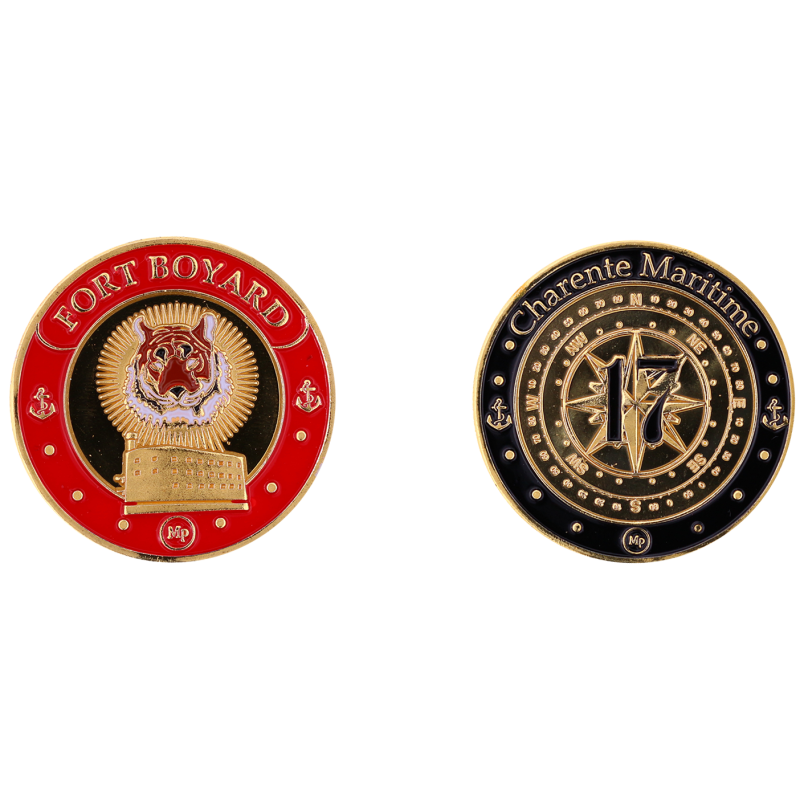 K11152 Médaille  34 mm Fort Boyard Tigre fond rouge